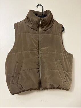 Women's Olive Brown Puffer Vest - Sleeveless Zip Front